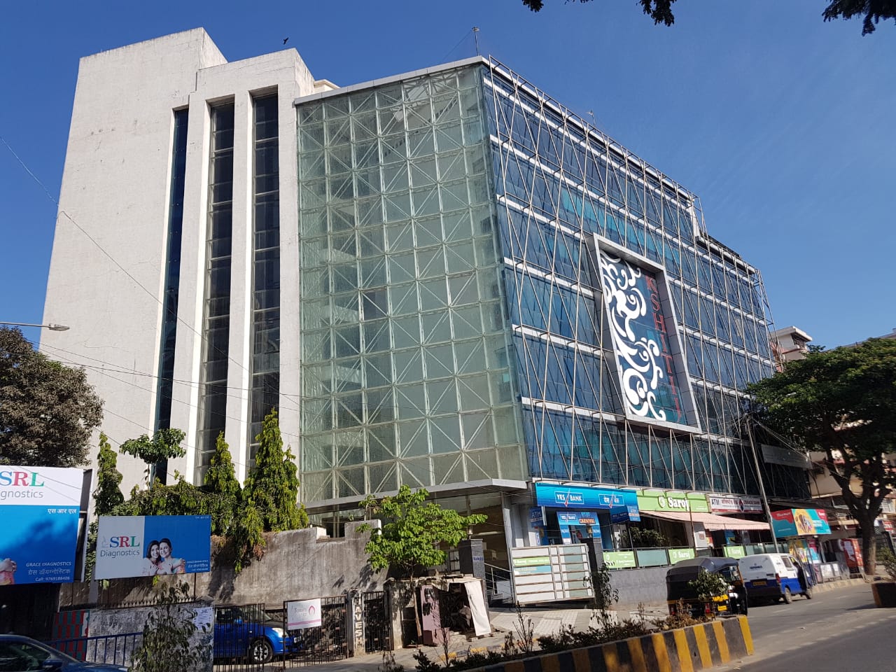Office Semi-Furnished in Kshitij , Andheri West