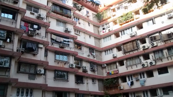 1 Semi-Furnished in Manju Mahal , Bandra West