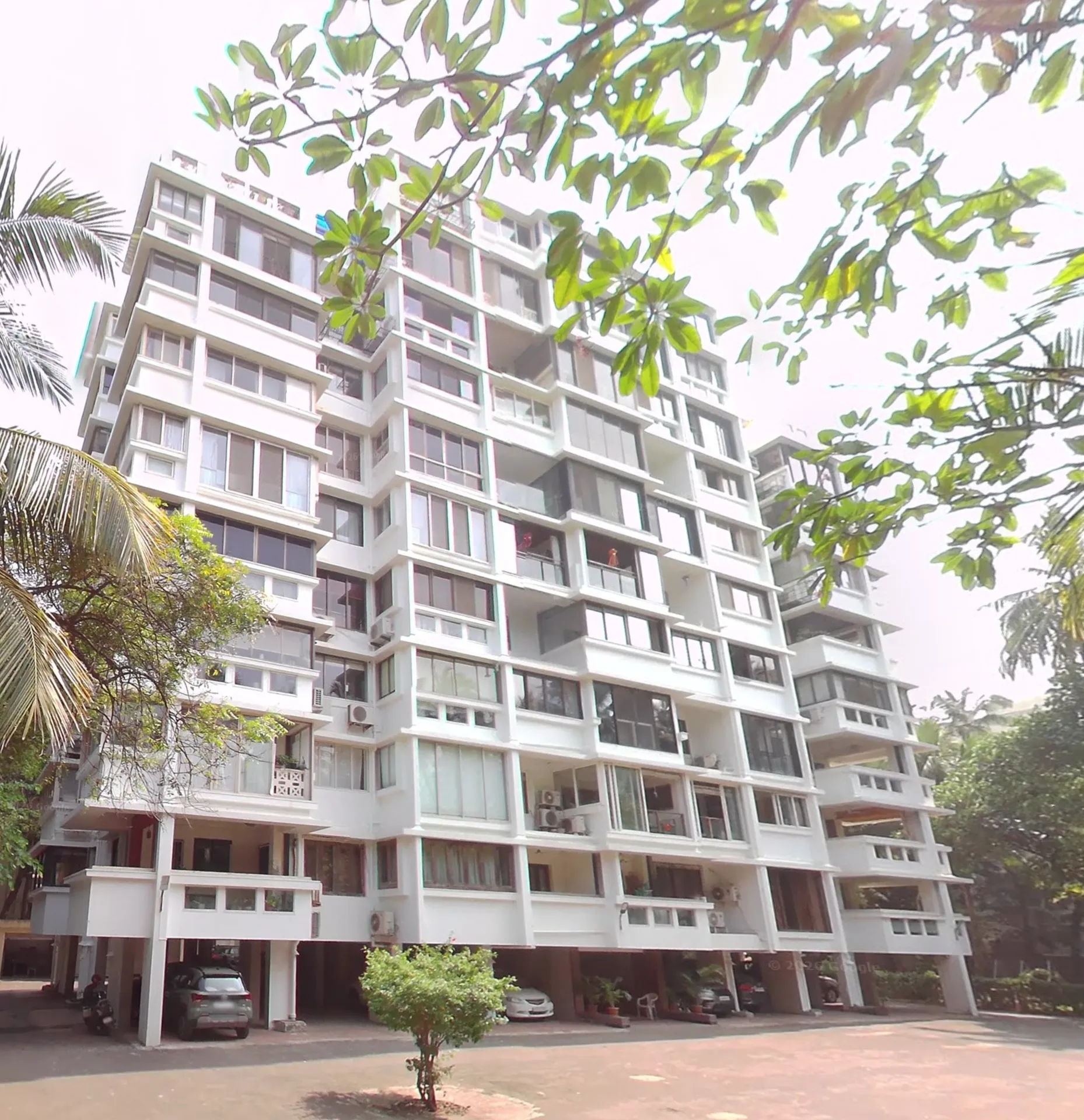 3 BHK in Beach House, Juhu