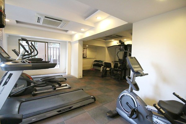 3 BHK in Dheeraj Serenity, Santacruz West - Photo 2