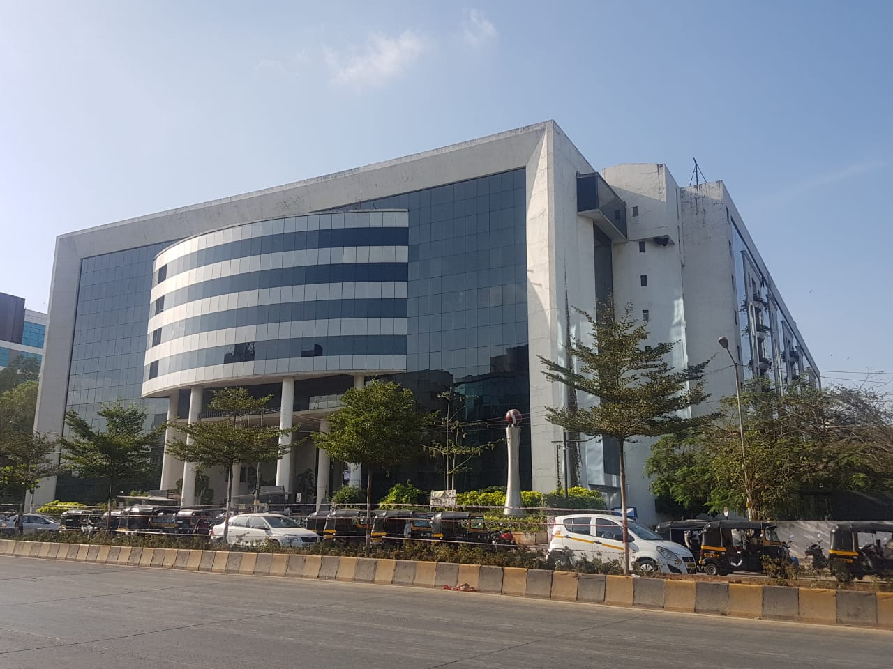 Office Semi-Furnished in Solitaire Corporate Park , Andheri East