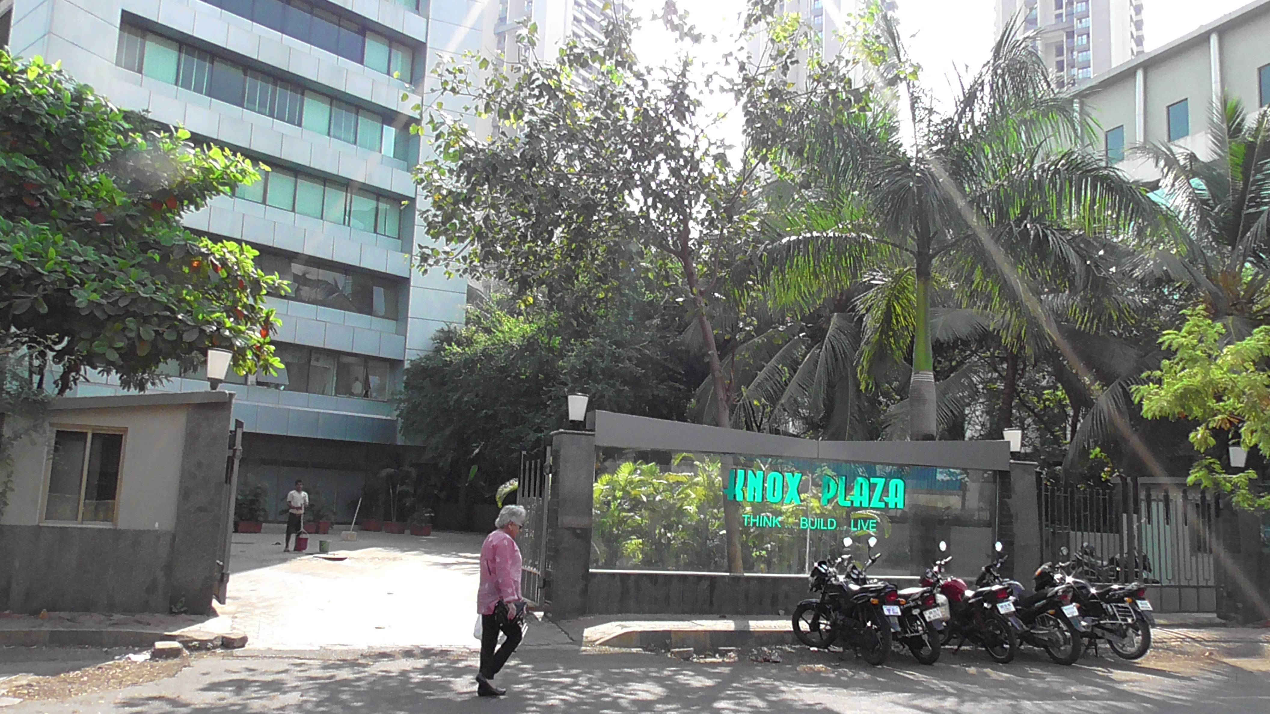 Office unknown in Knox Plaza , Malad West