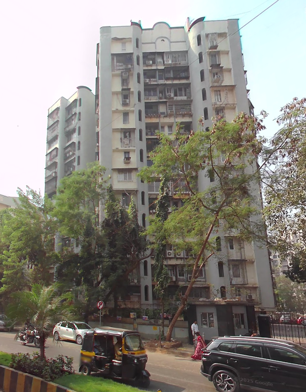 2 BHK old in Brooklyn Hills Apartments , Andheri West