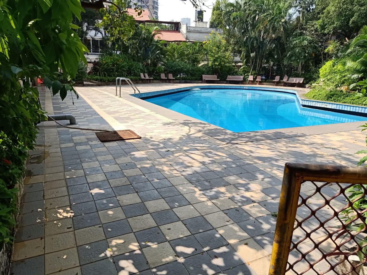 2 BHK Semi-Furnished in Premium Tower, Andheri West - Photo 3