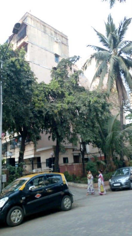 2 BHK Semi-Furnished in Shubh Apartment , Worli
