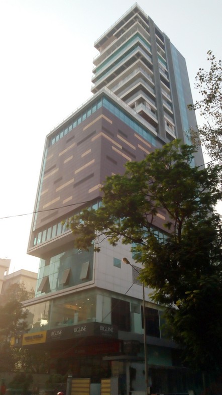 4 BHK Semi-Furnished in Sea Sequence , Prabhadevi