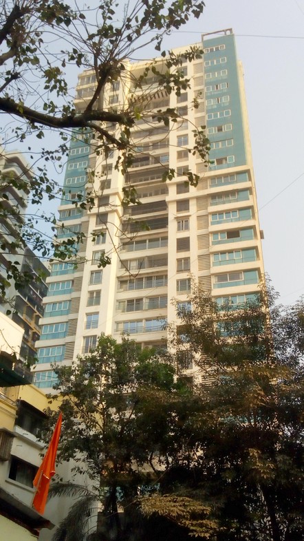 4 BHK Fully Furnished in Majestic Tower , Prabhadevi