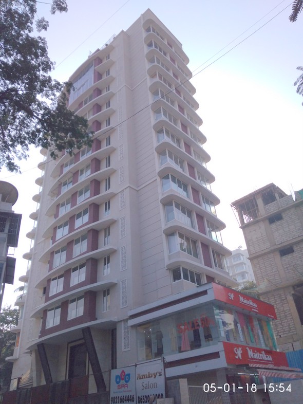 2 BHK in Darvesh Belleza, Khar West