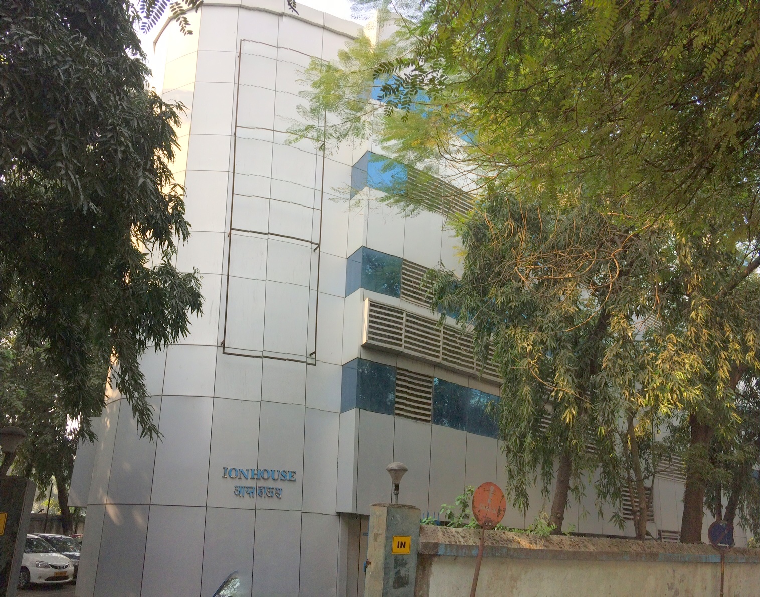 Showroom Semi-Furnished in Ion House , Lower Parel