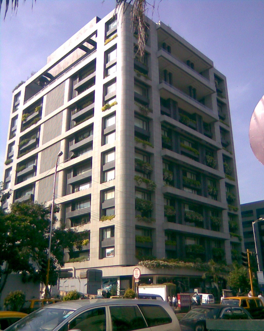 Office Semi-Furnished in Ceejay House , Worli