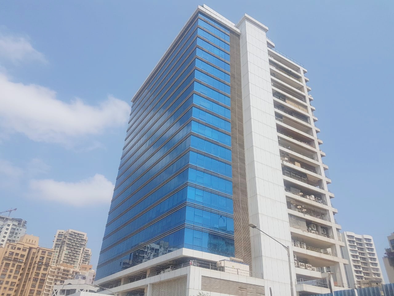 Office Fully Furnished in Lotus Grandeur, Andheri West - Photo 2
