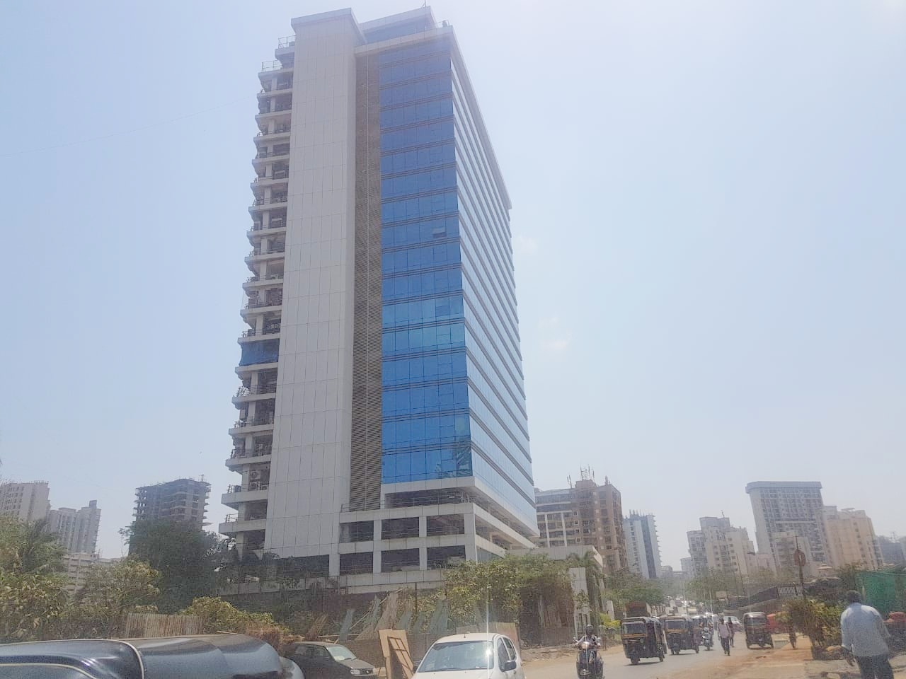 Office Semi-Furnished in Lotus Grandeur , Andheri West