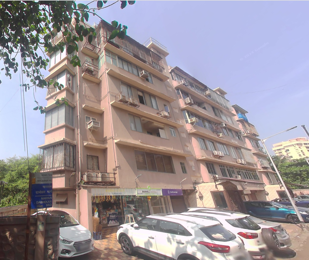 3 BHK Semi-Furnished in Arun Building, Nepeansea Road