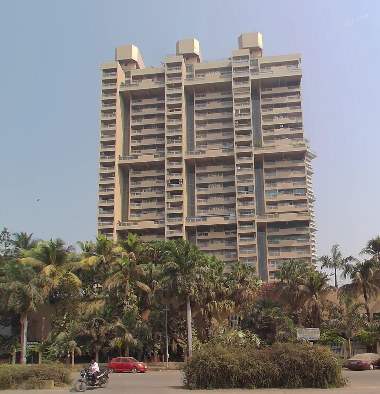4 BHK Unfurnished in Oberoi Sky Garden, Andheri West - Photo 2