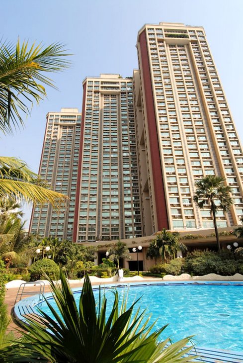3 BHK in Oberoi Gardens, Kandivali East - Photo 2