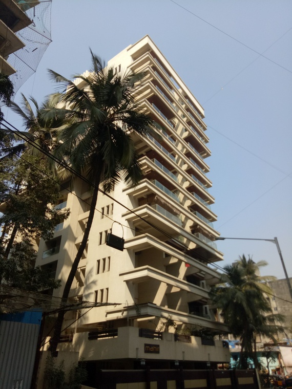 5 BHK in Mahir, Santacruz West