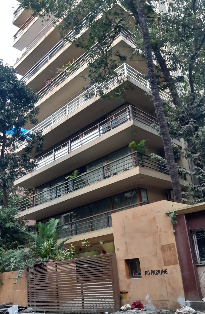 4 BHK Fully Furnished in Oberoi Crest , Khar West