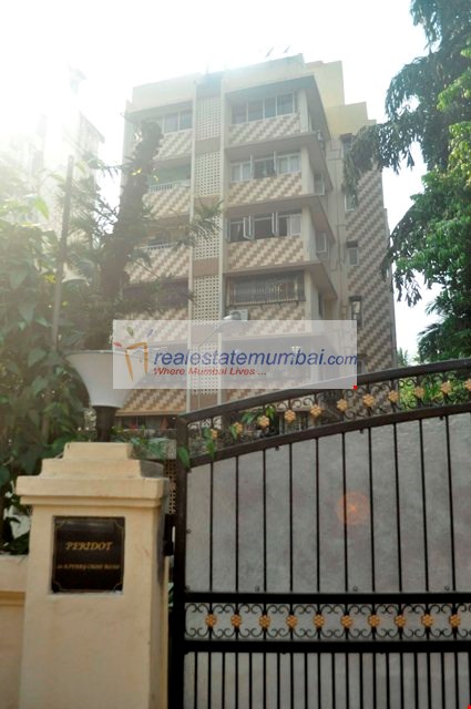 5 BHK Semi-Furnished in Peridot, Bandra West
