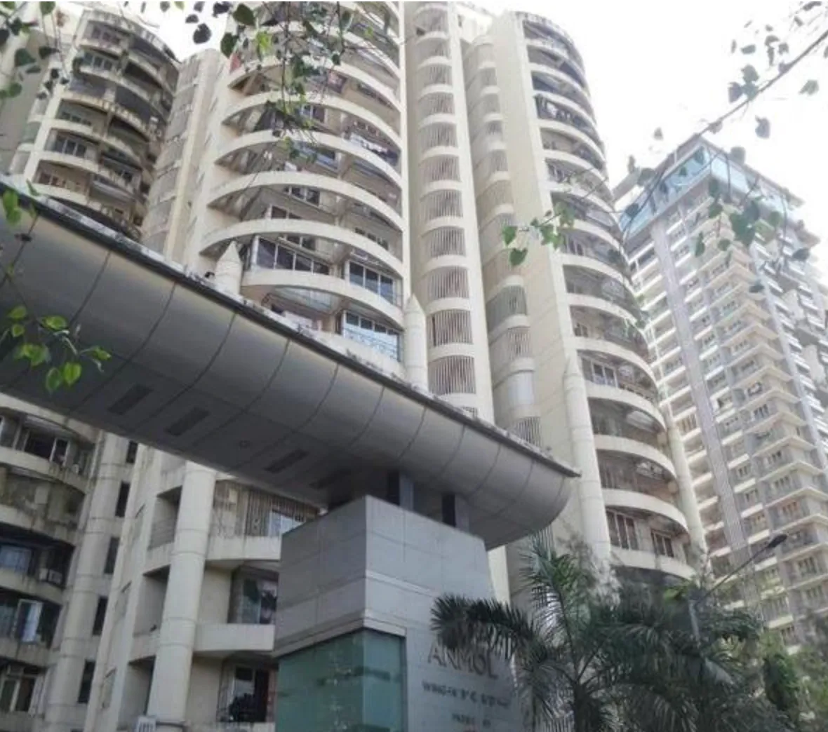 3 BHK in Anmol Tower, Goregaon West - Photo 1