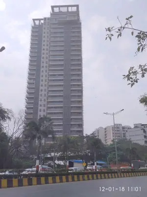 4 BHK in Wadhwa Solitaire
