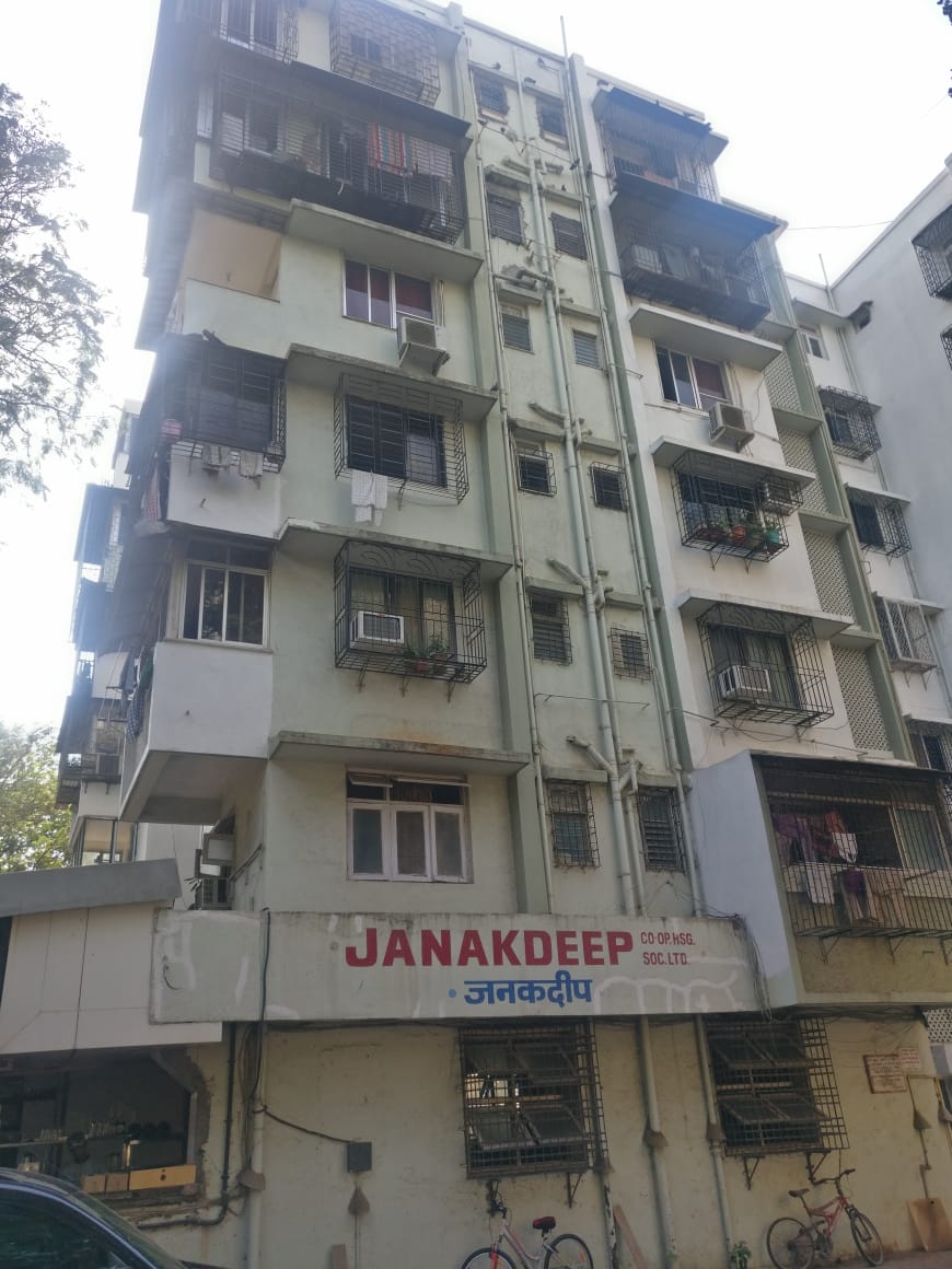 1 BHK Semi Furnished in Janakdeep Apartment , Andheri West