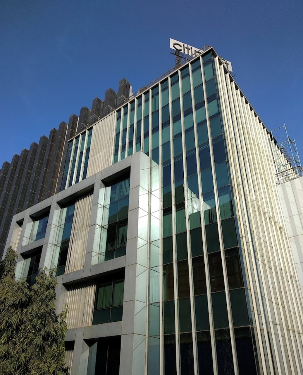 Commercial Office Space Fully Furnished in Citi Point, Andheri East - Photo 2