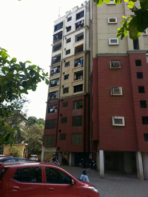 2 Semi-Furnished in Jogani Complex , Santacruz East