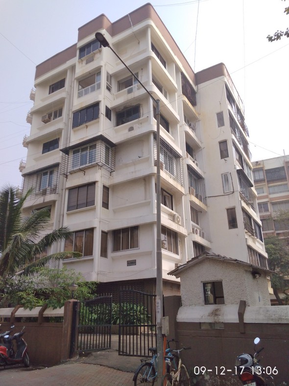 2 Semi-Furnished in Kabra Divine Towers , Malad West