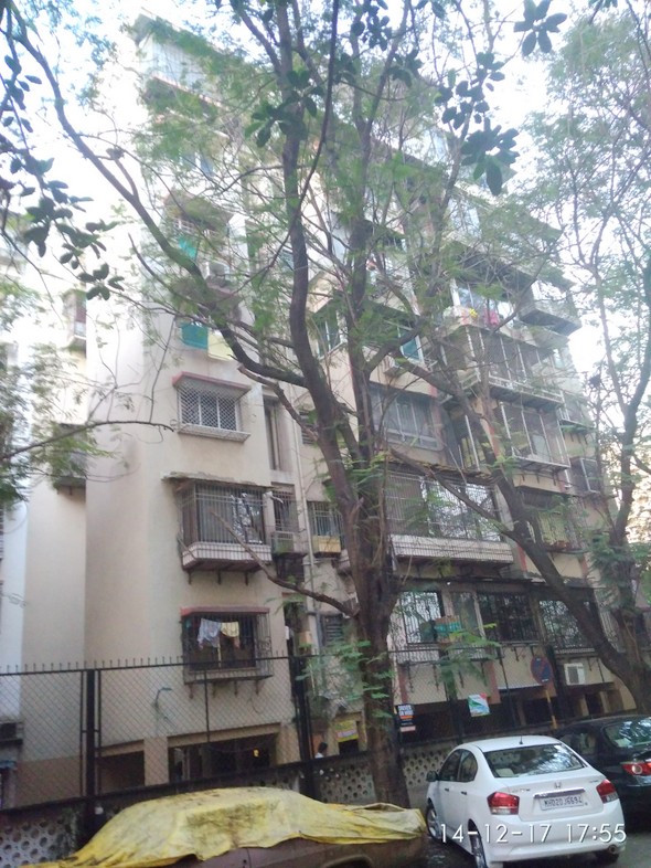 3 BHK Semi-Furnished in Sea Pearl, Bandra West