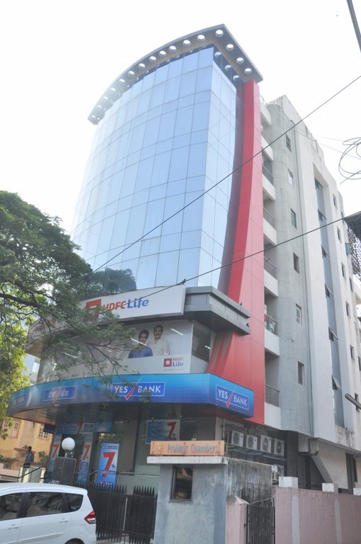 Office Semi-Furnished in Prabhat Chamber , Khar West