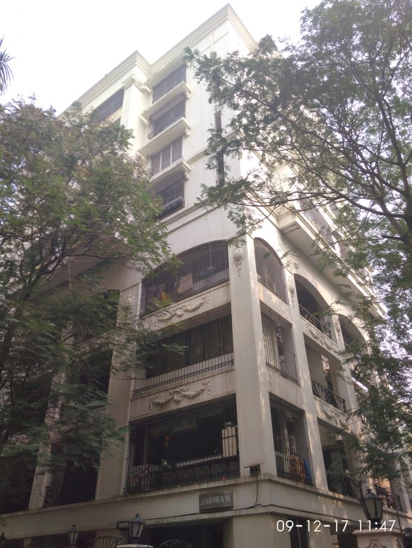 3 BHK Semi-Furnished in Char Dham, Bandra West