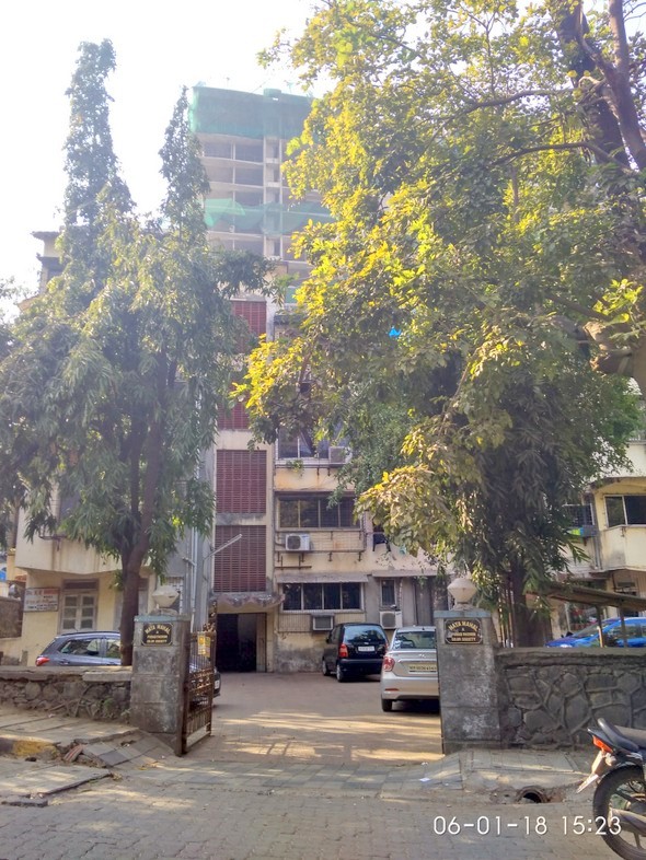 2 Semi-Furnished in Maya Mahal , Khar West
