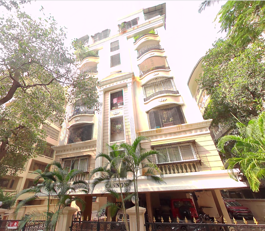 4 BHK Fully Furnished in Cannon, Bandra West - Photo 2