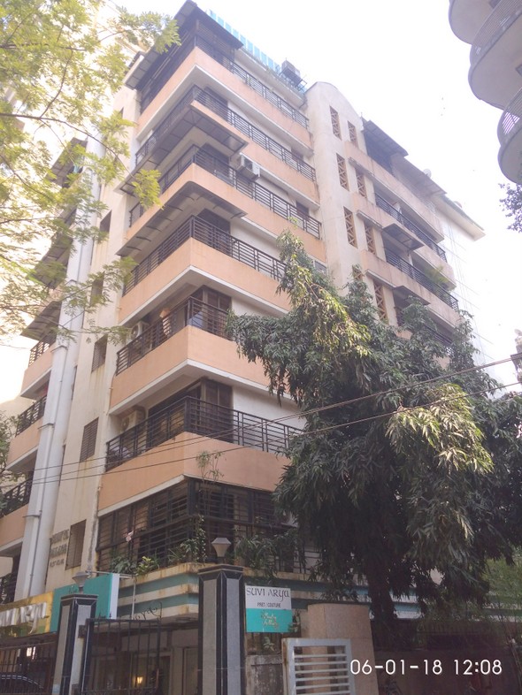 3 Semi-Furnished in Bhavya Palace , Khar West