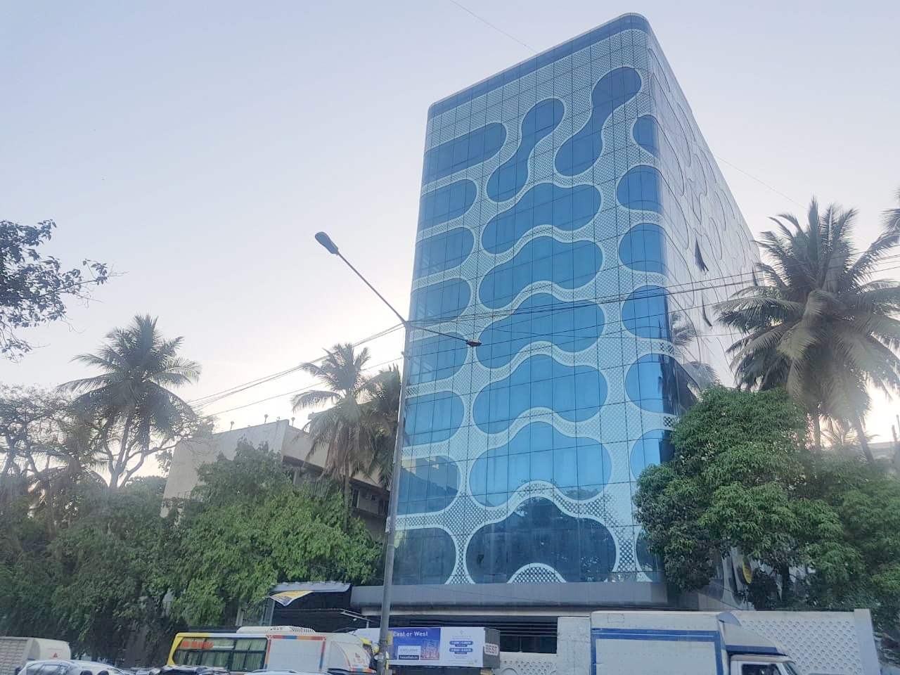 Office Semi-Furnished in Sunrise Tower , Andheri East