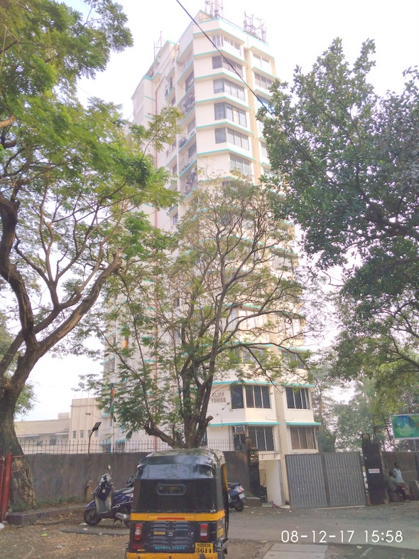 4 Semi-Furnished in Cliff Tower , Bandra West
