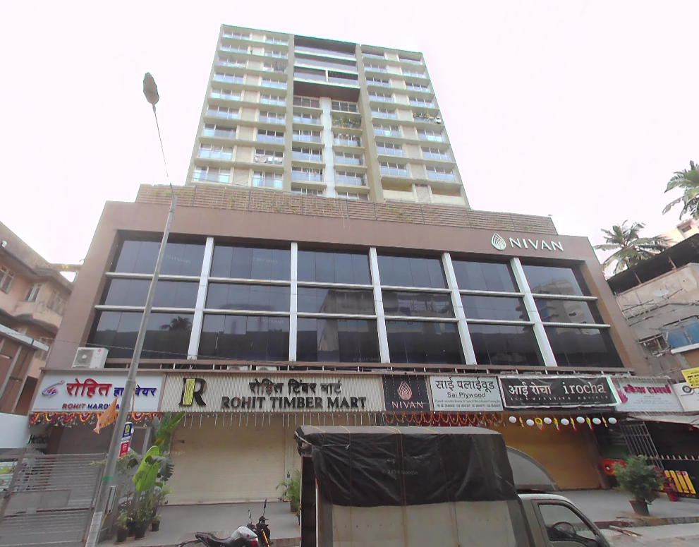2 BHK in Nivan, Khar West - Photo 2