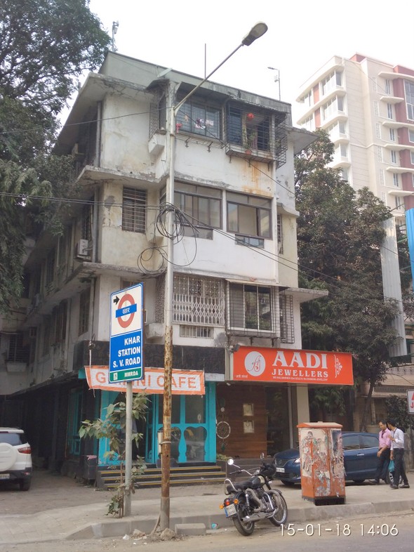 1 Semi-Furnished in Kusum Kunj , Kandivali West