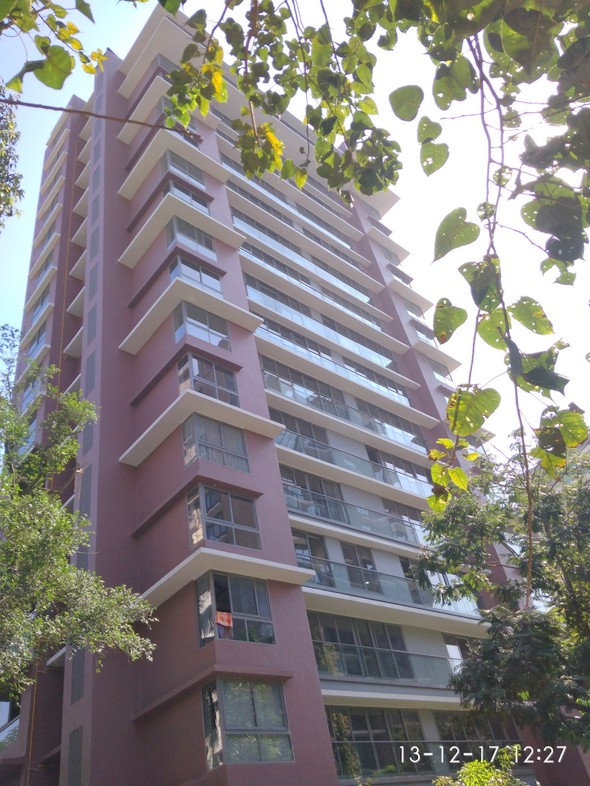 2 BHK Semi-Furnished in Shanti Sadan, Bandra West