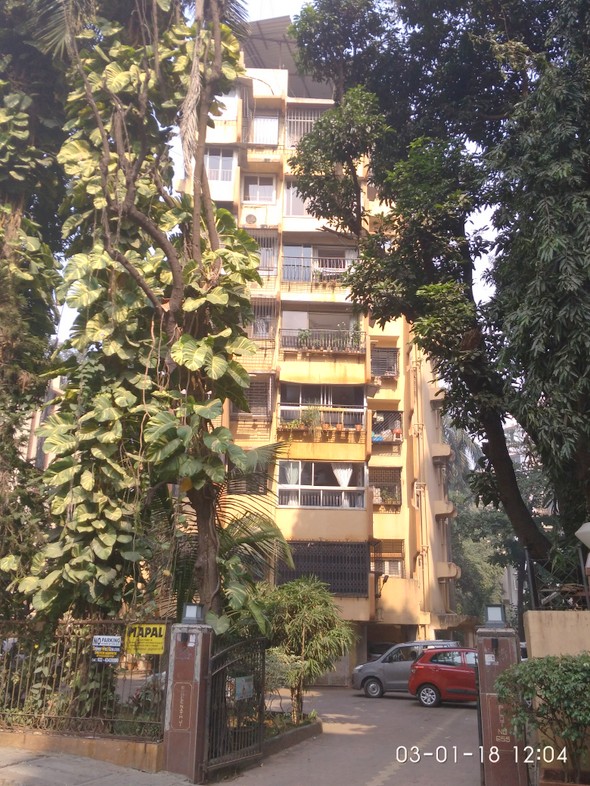 2 BHK Fully Furnished in Shreenathji , Khar West