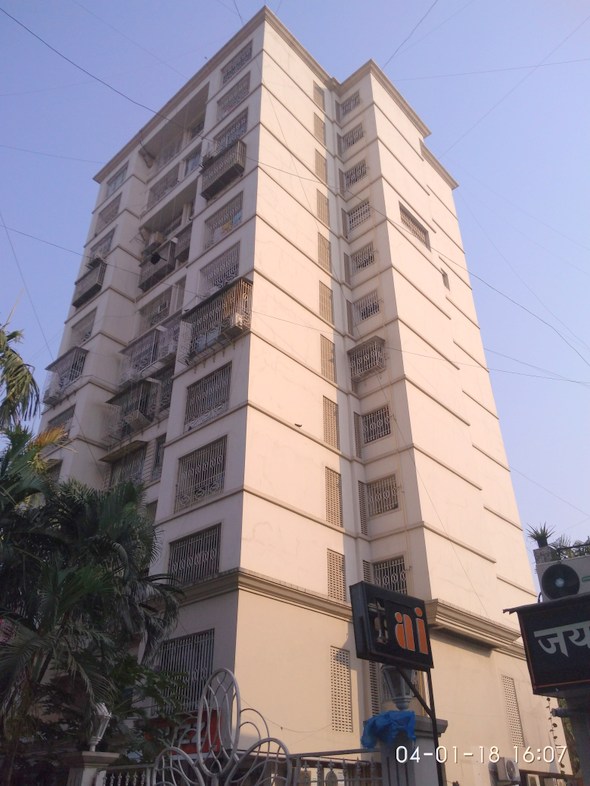 2 BHK Furnished in Pearl Heights , Khar West