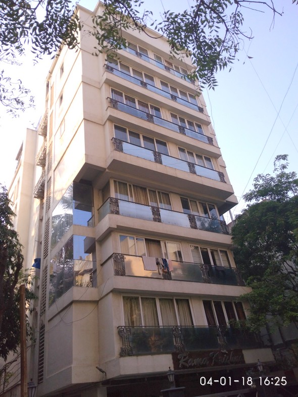 Semi-Furnished in Rama Krishna , Khar West