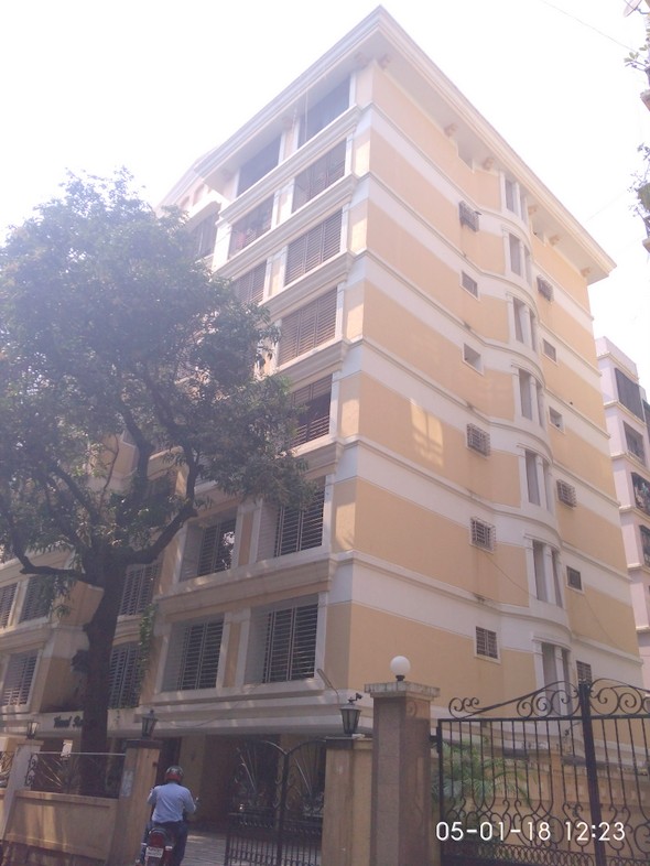 3 BHK Semi-Furnished in Vimal Residency, Khar West