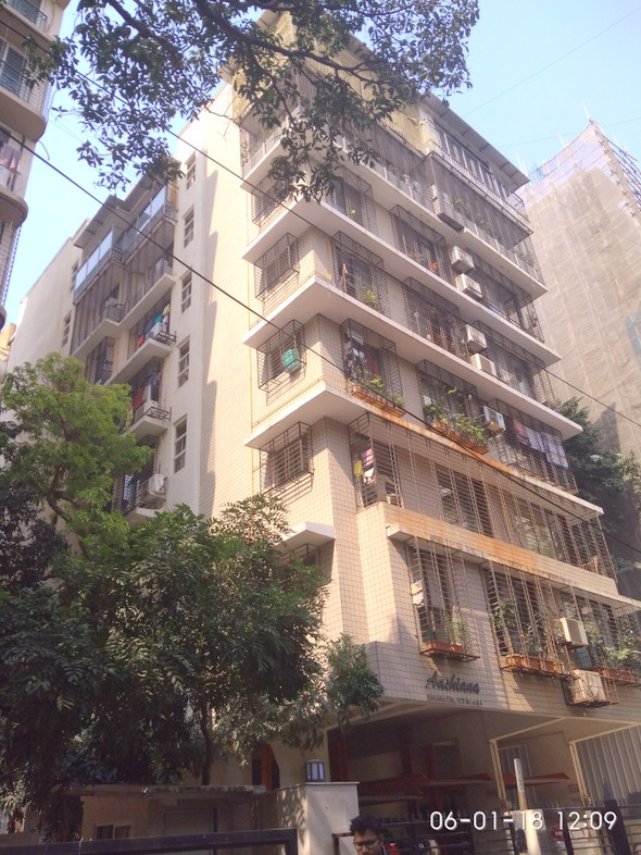 2 BHK Fully Furnished in Suraj Ashiana, Khar West - Photo 2