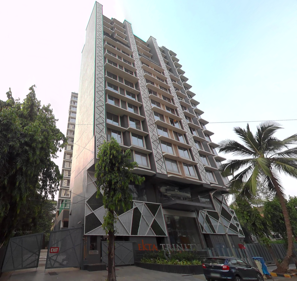 4 BHK Semi-Furnished in Ekta Trinity, Santacruz West - Photo 2