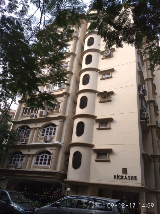 2 BHK Semi-Furnished in Auris Serenity T2 , Malad West