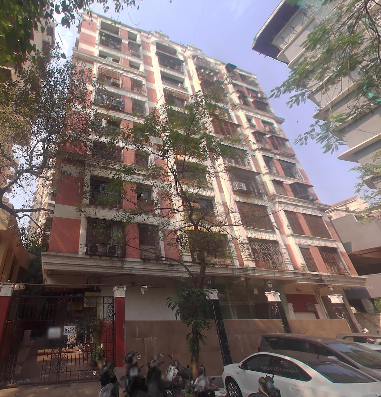 3 BHK Semi-Furnished in Grace Heritage , Bandra West