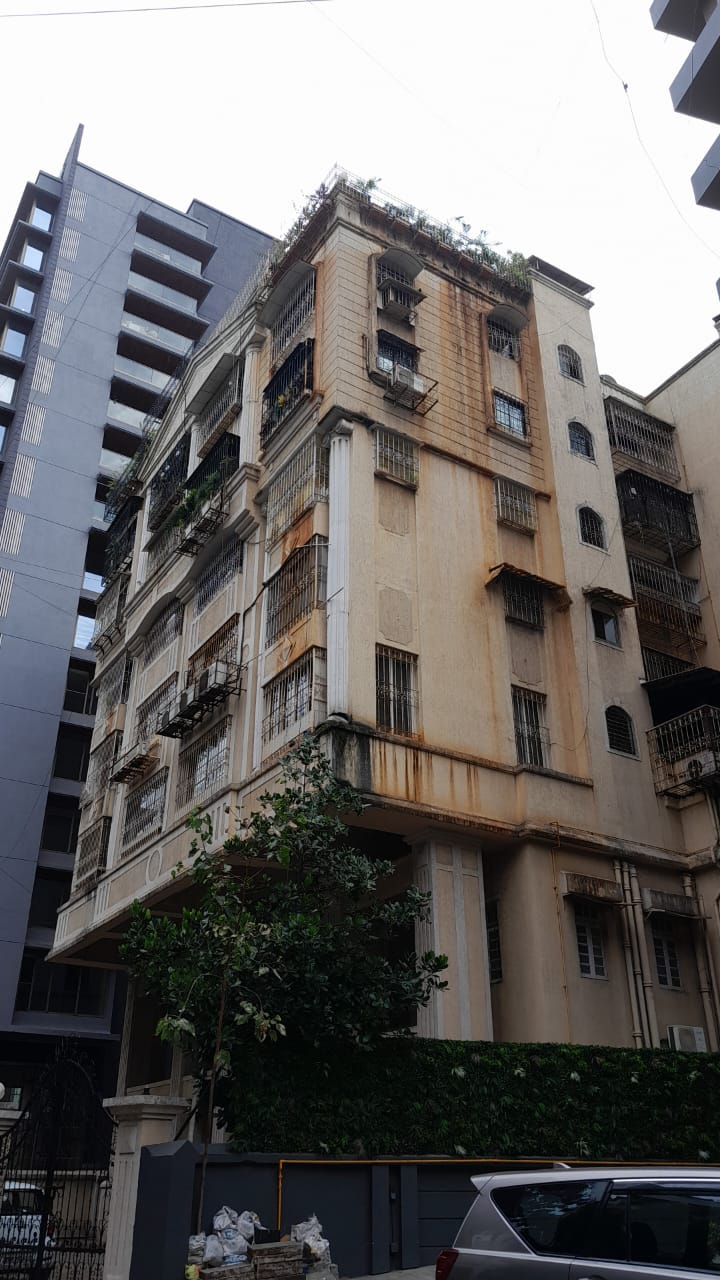 4 Semi-Furnished in Joanna Villa , Bandra West
