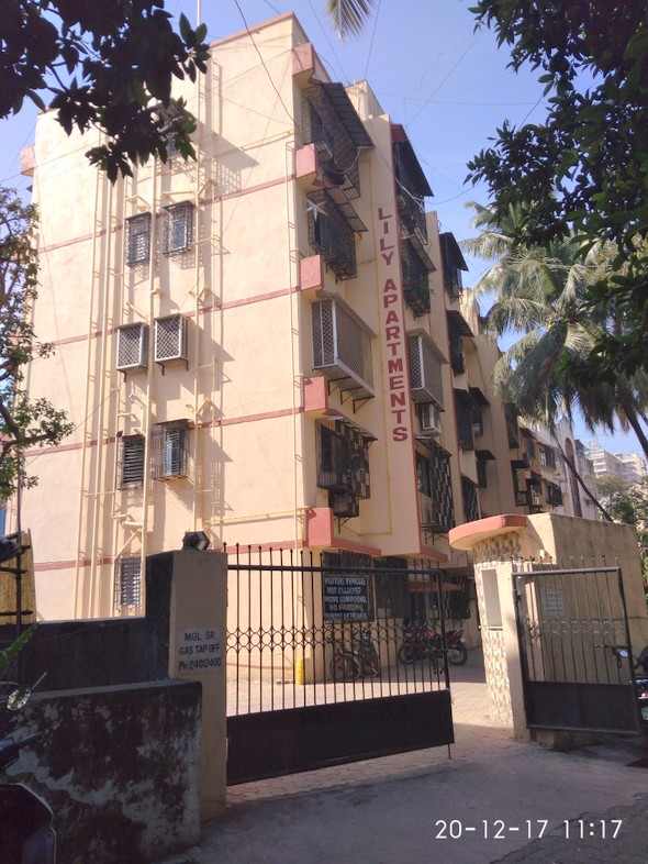 1 Semi-Furnished in Lourdes Apartment , Bandra West
