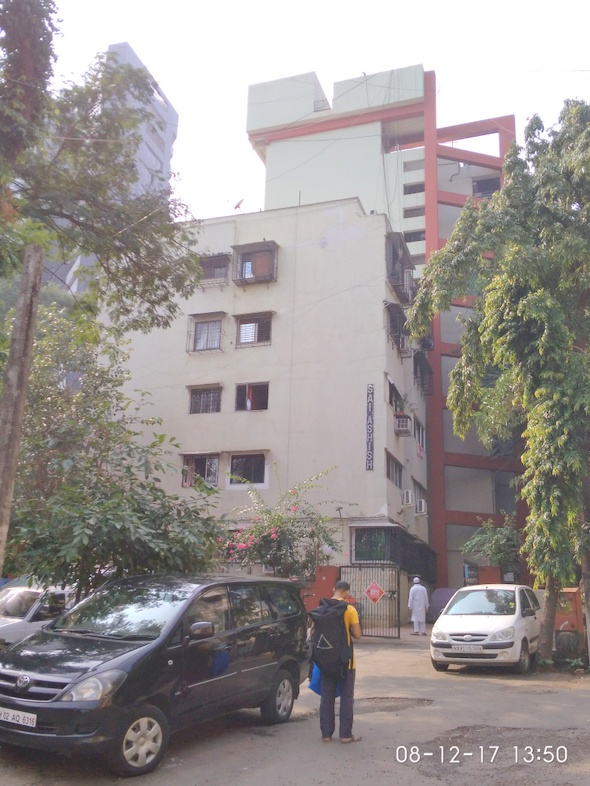1 Semi-Furnished in Sai Ashish , Bandra West